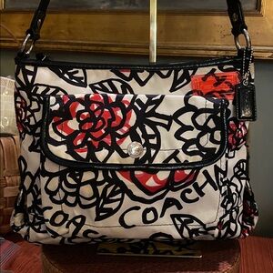 Coach Poppy Daisy Floral Graffiti Messenger Crossbody Bag